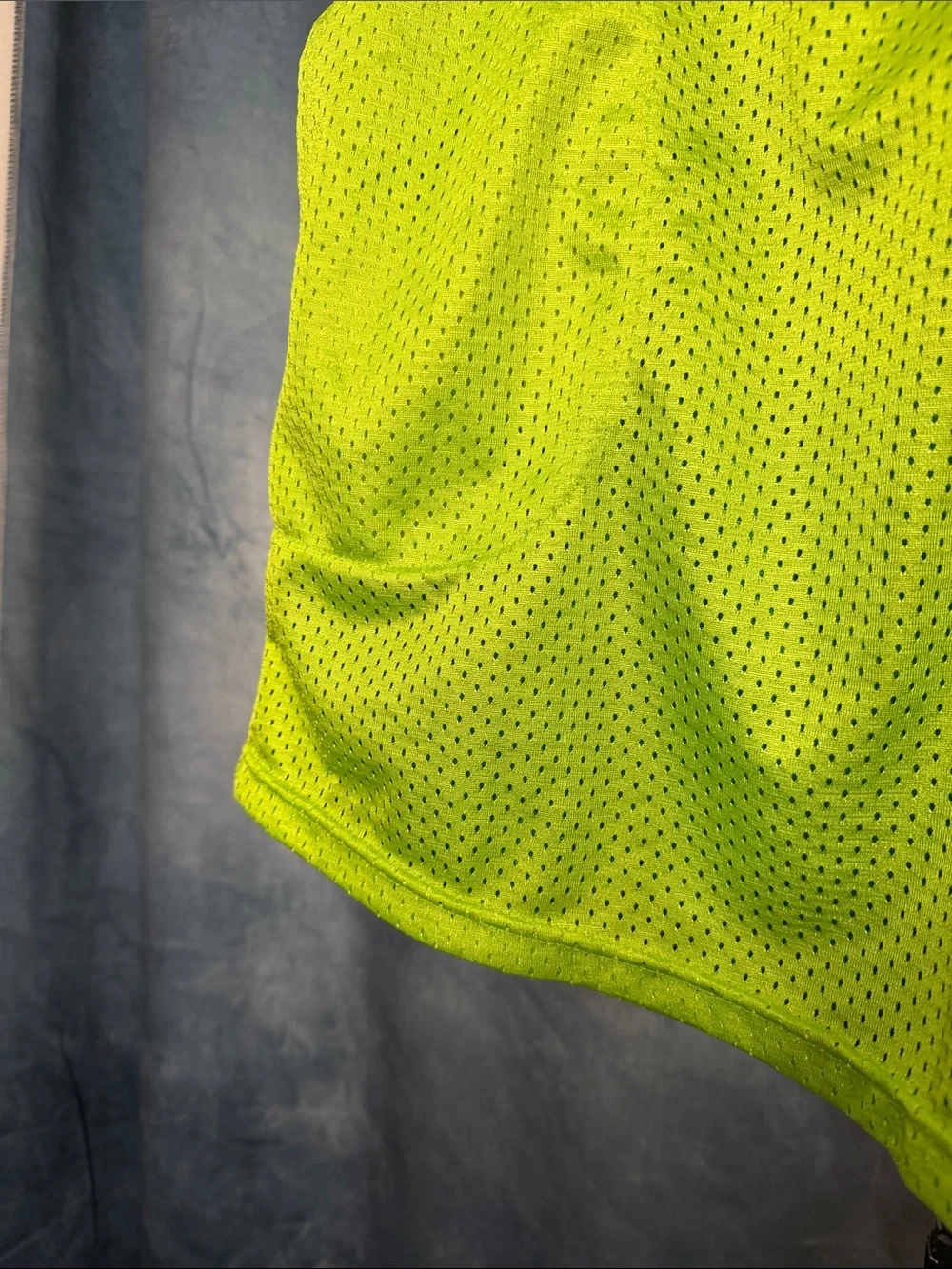 Men's Athletic Mesh Shorts in Neon Green - Lightweight Performance Size Large